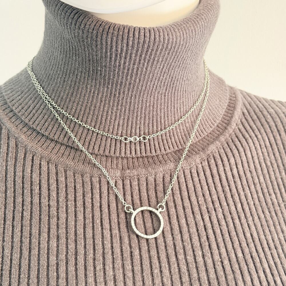 VTG 1980s Silver-Tone Layered Cable Chain & Round Rhinestone Pendant Necklace